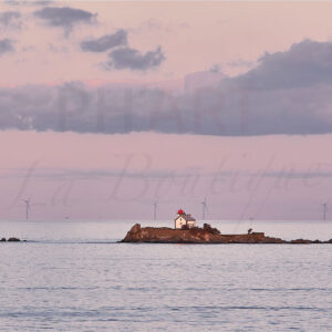 Harbour sur fond d'éoliennes