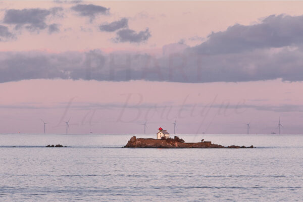 Harbour sur fond d'éoliennes