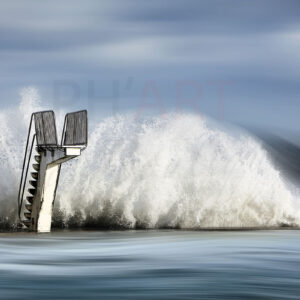 Moment suspendu - Vague sur Plongeoir
